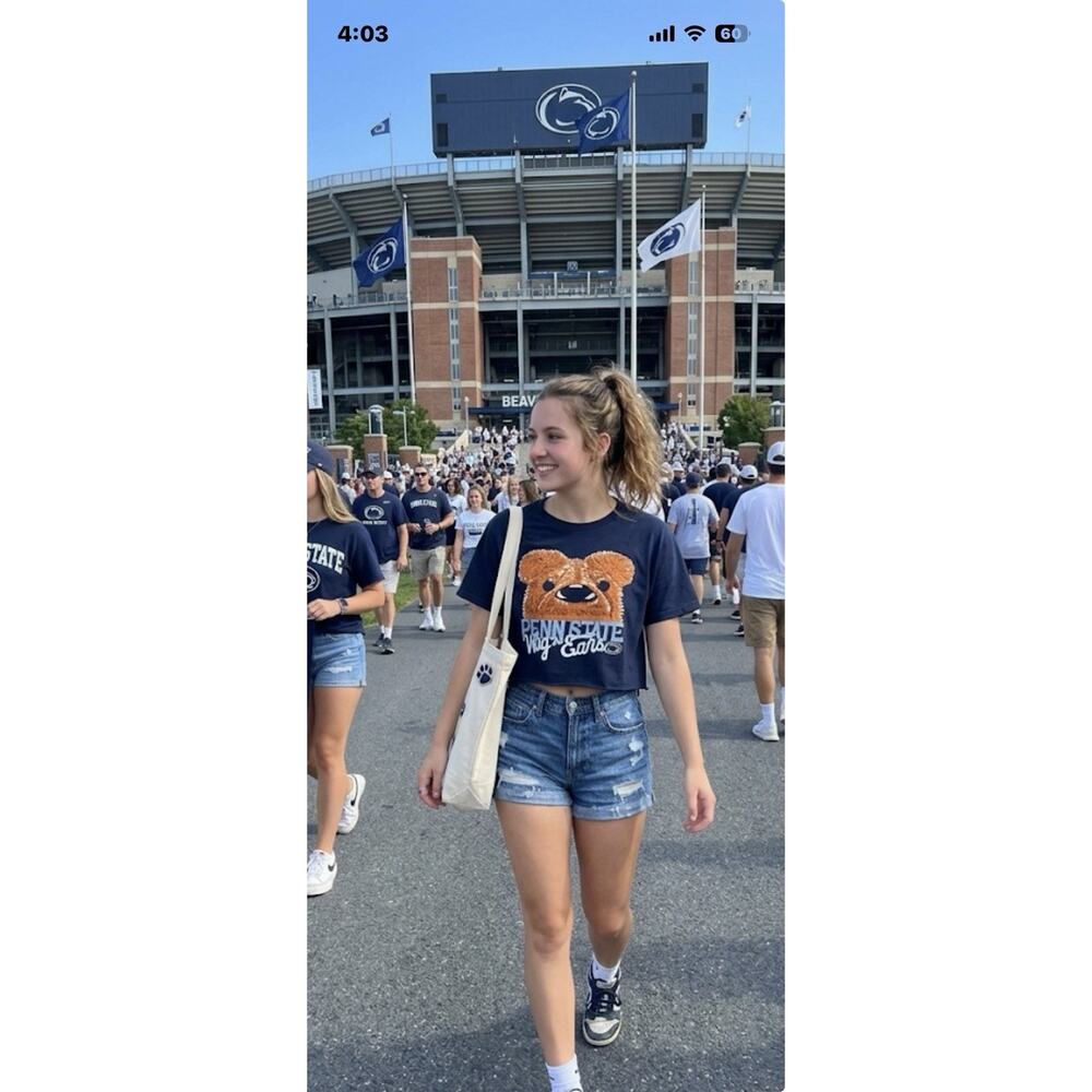 Penn State W/Small Mascot Graphic T-shirt Navy Wag The Ears Nittany Lion Cropped